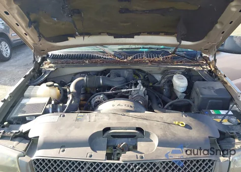 2004 Chevrolet Silverado 1500 Work Truck from USA, damaged, VIN 1GCEC14X64Z227480